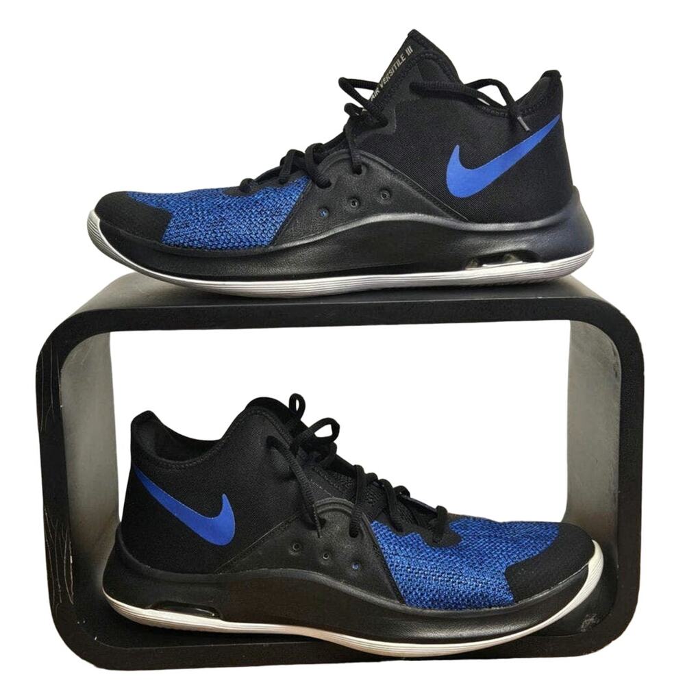 Blue and Black Nike Air Versatile Size 11.5 Sneakers